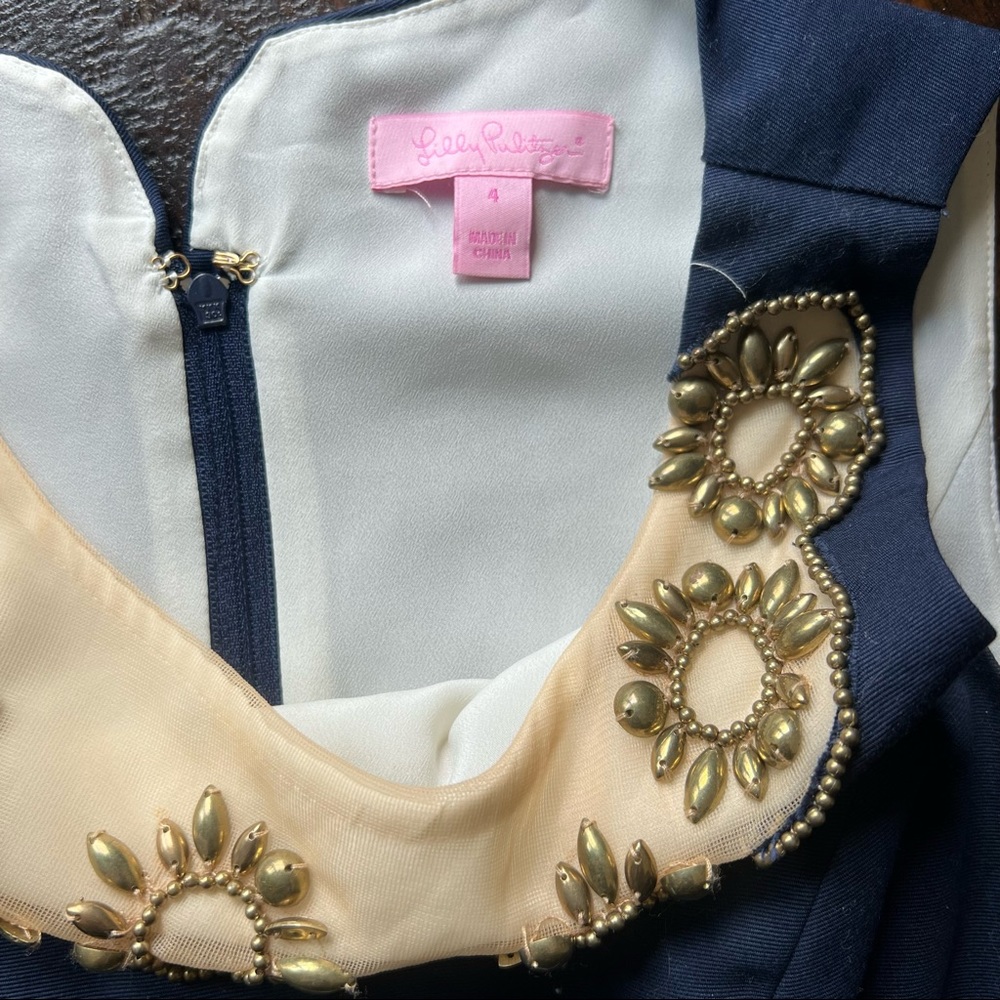 Lilly Pulitzer Navy Wythe Shift Dress Gold Detail sz 4 - Picture 5 of 6